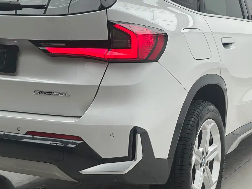 BMW X1 — фото 3