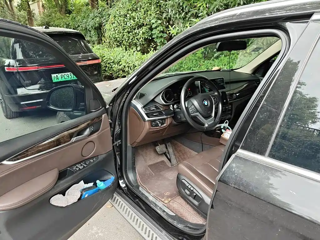BMW X5 (Import) — фото 17