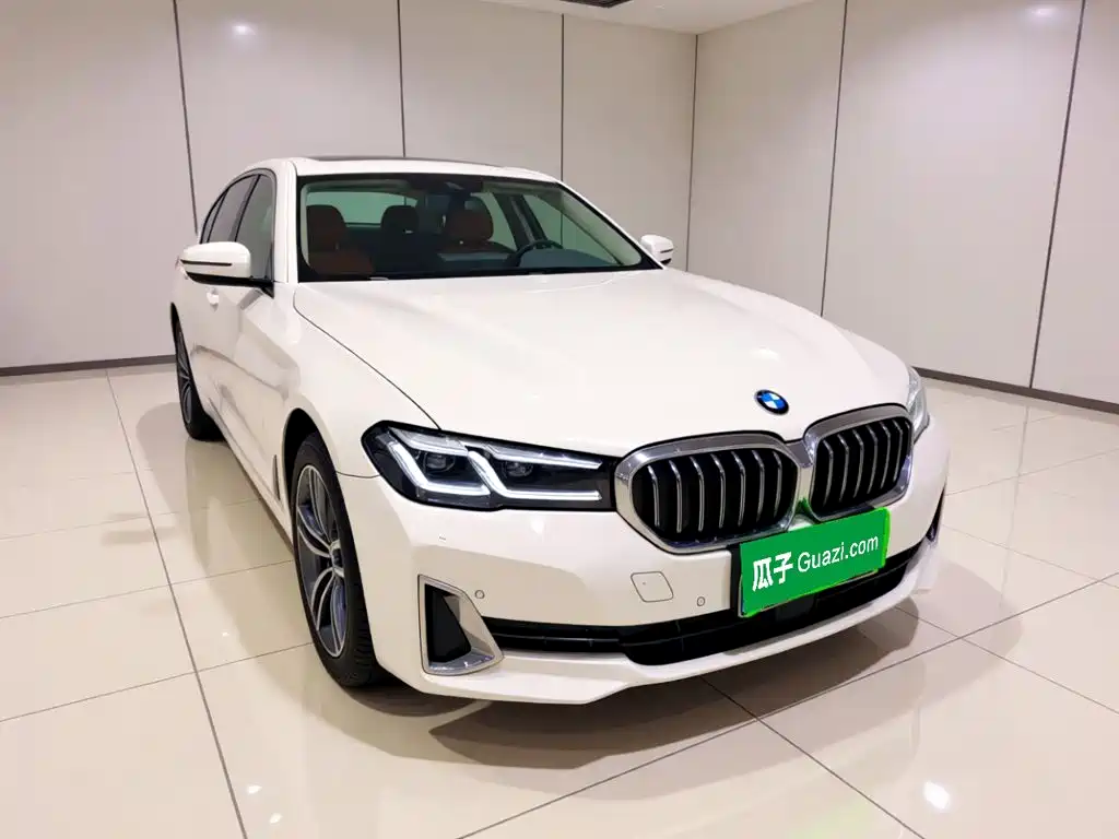 BMW 5 Series — фото 3