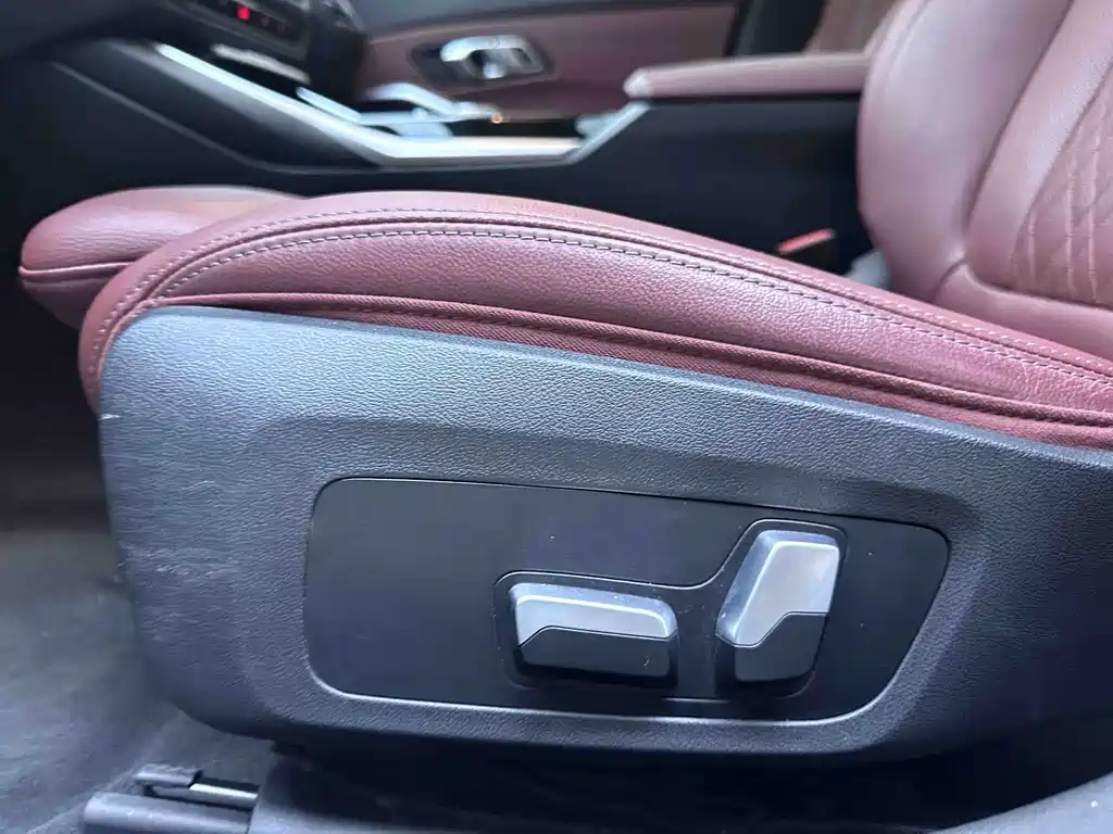 BMW 3 Series — фото 16