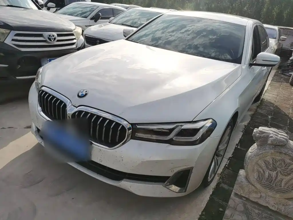 BMW 5 Series — фото 2