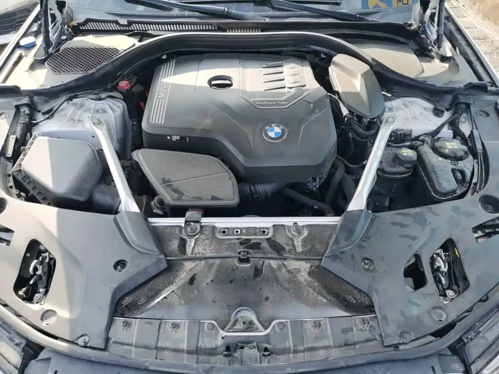 BMW 5 Series — фото 20