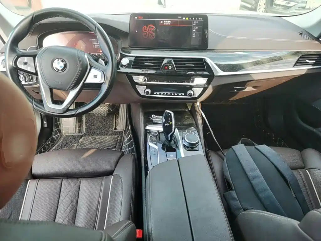 BMW 5 Series — фото 10