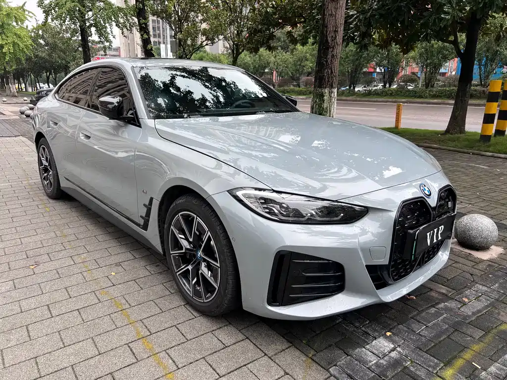 BMW i4 — фото 3