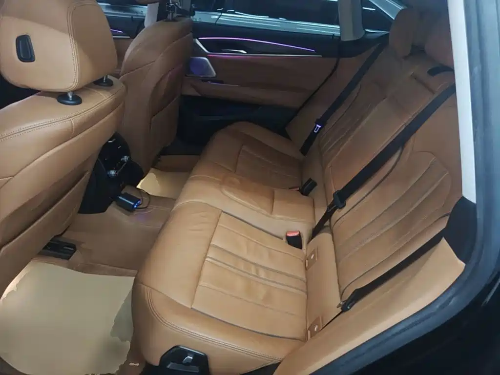 BMW 6 Series GT — фото 17