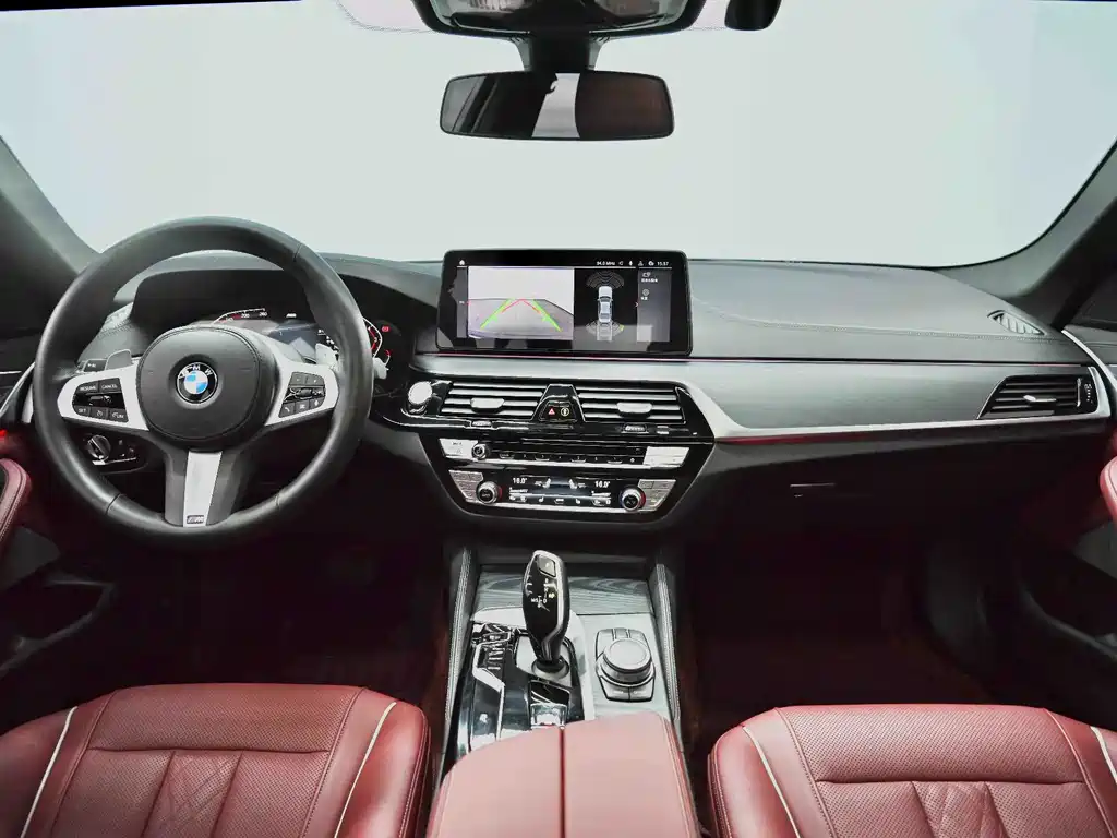 BMW 5 Series — фото 2