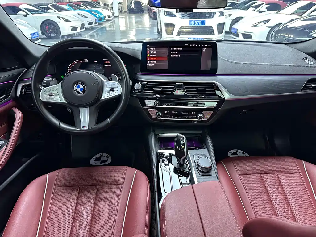 BMW 5 Series — фото 13