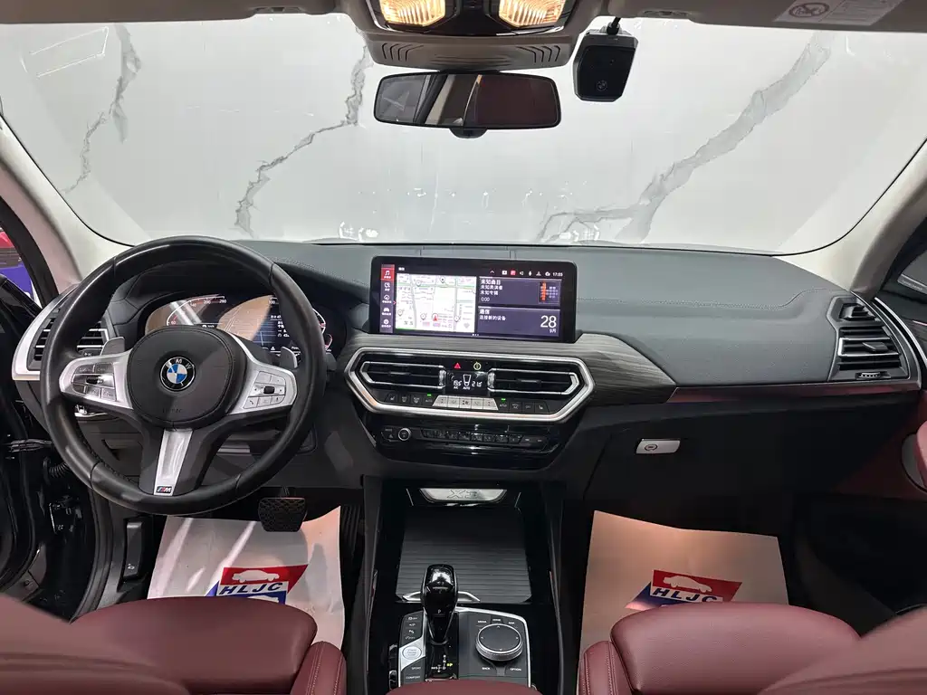 BMW X3 — фото 10