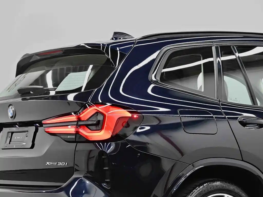BMW X3 — фото 23