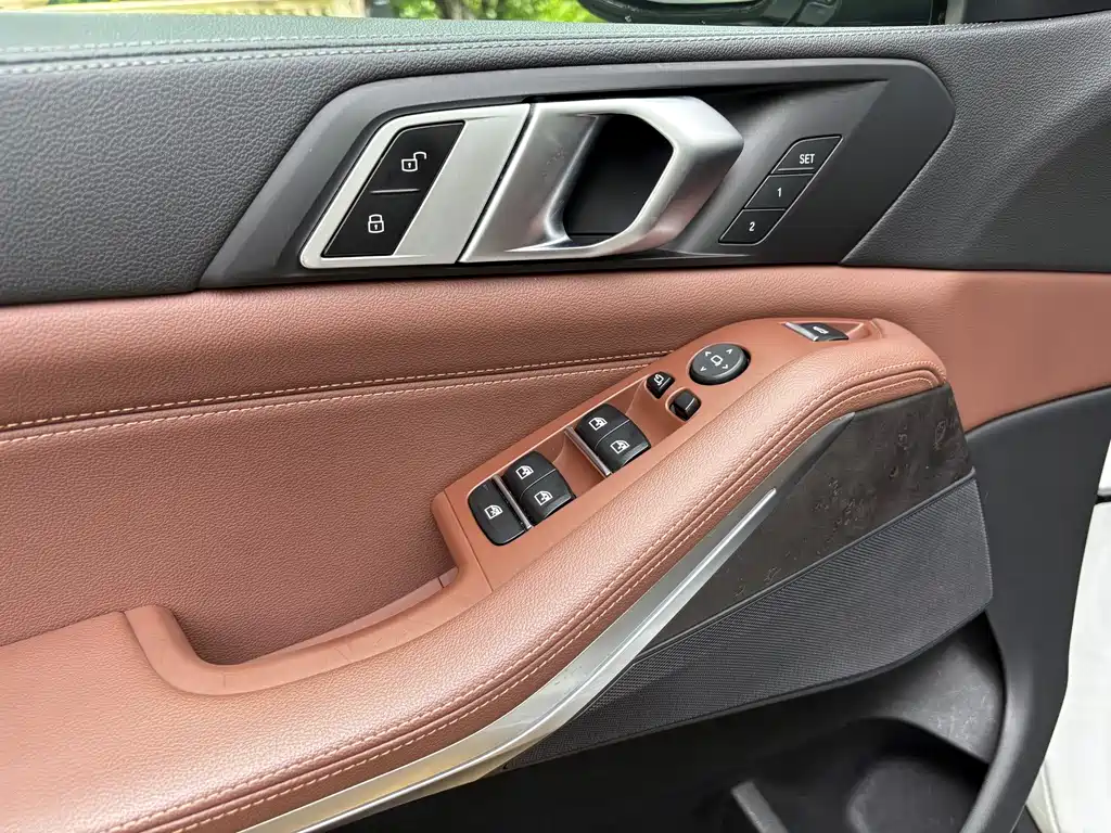BMW X5 (Import) — фото 6