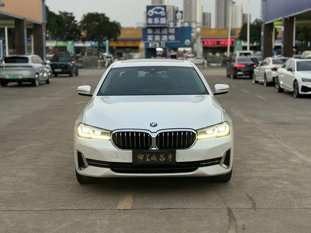 BMW 5 Series — фото 2