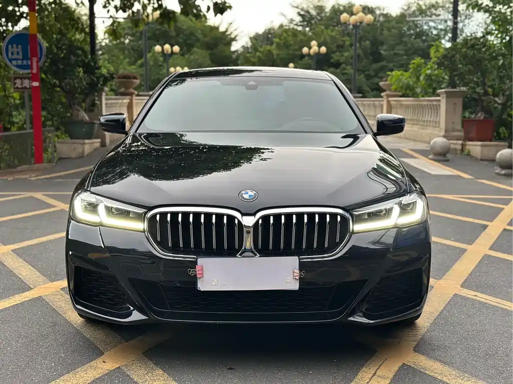 BMW 5 Series — фото 2