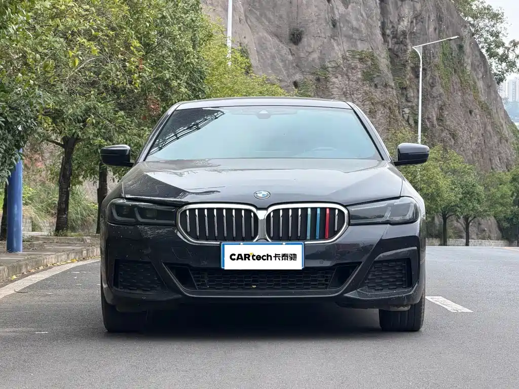 BMW 5 Series — фото 2