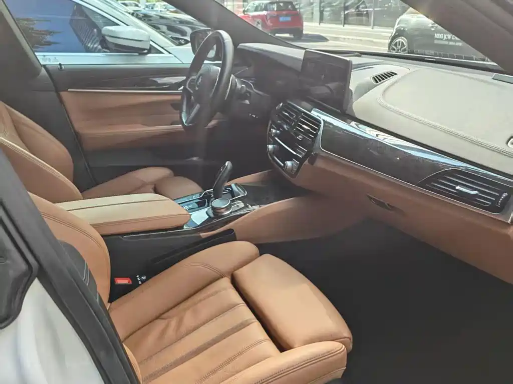 BMW 6 Series GT — фото 2