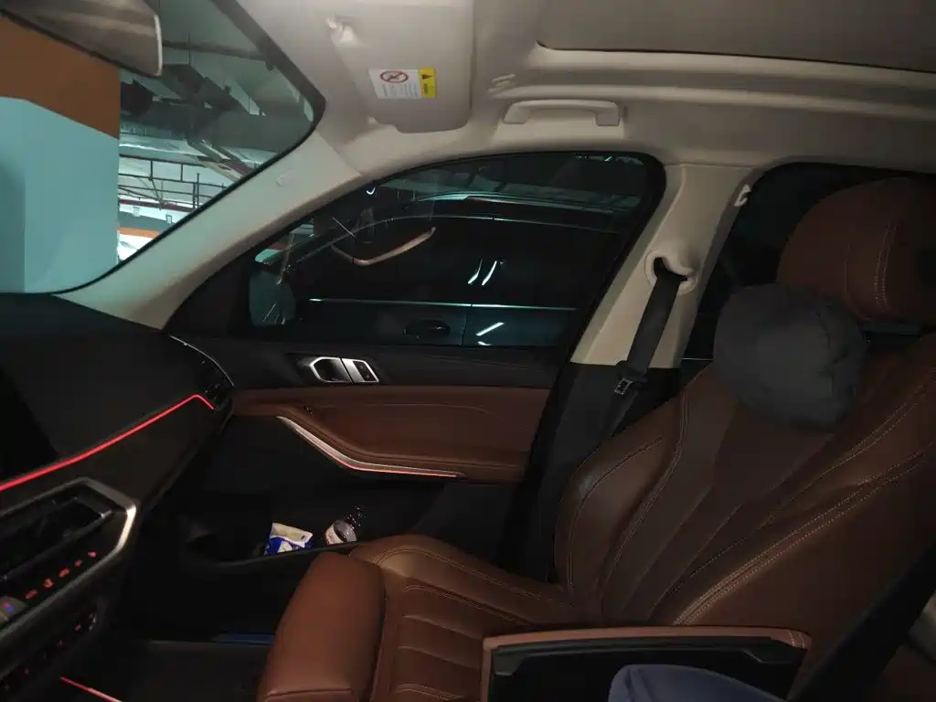 BMW X5 (Import) — фото 18