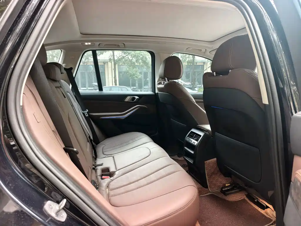 BMW X5 (Import) — фото 11