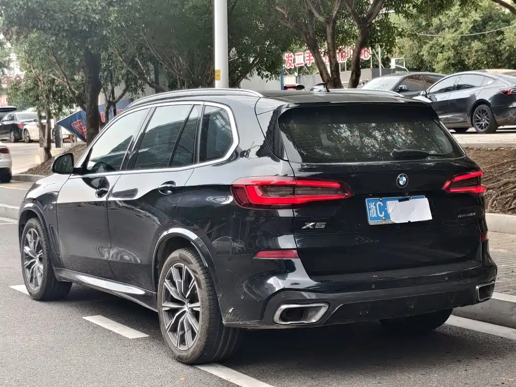 BMW X5 (Import) — фото 4