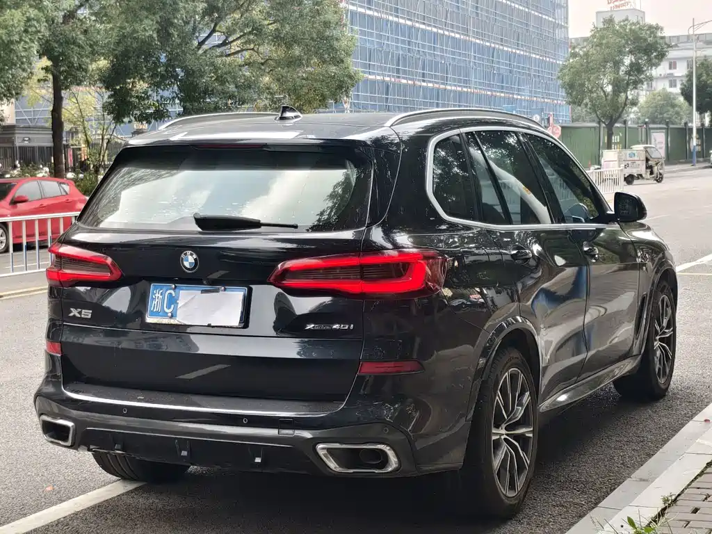BMW X5 (Import) — фото 5
