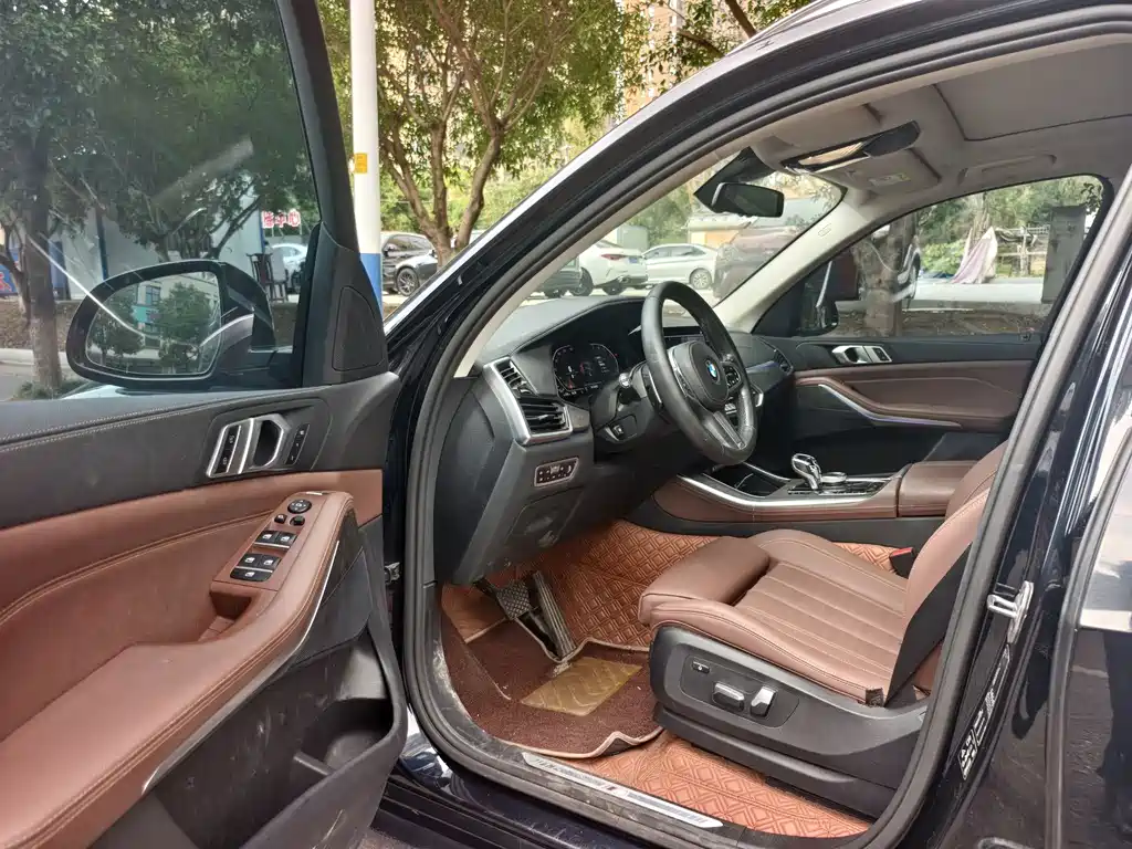 BMW X5 (Import) — фото 6