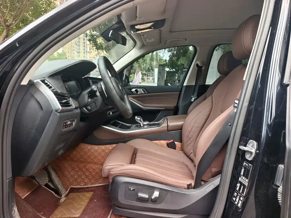 BMW X5 (Import) — фото 7