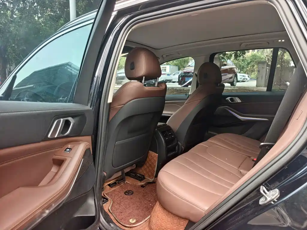 BMW X5 (Import) — фото 8