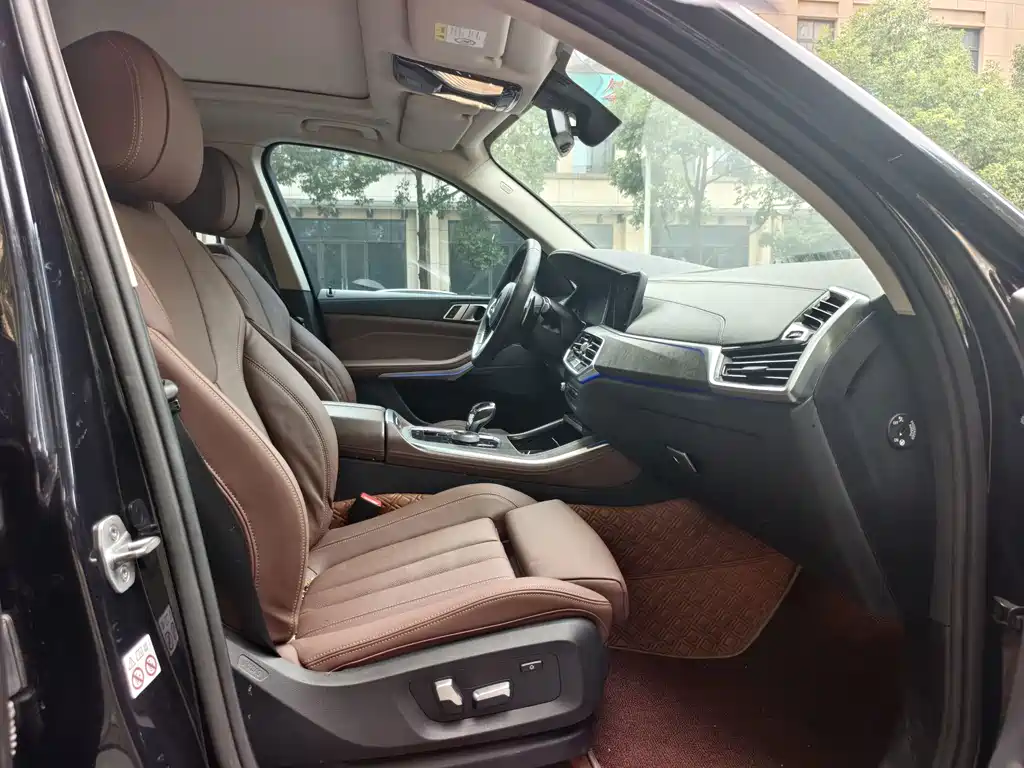 BMW X5 (Import) — фото 10