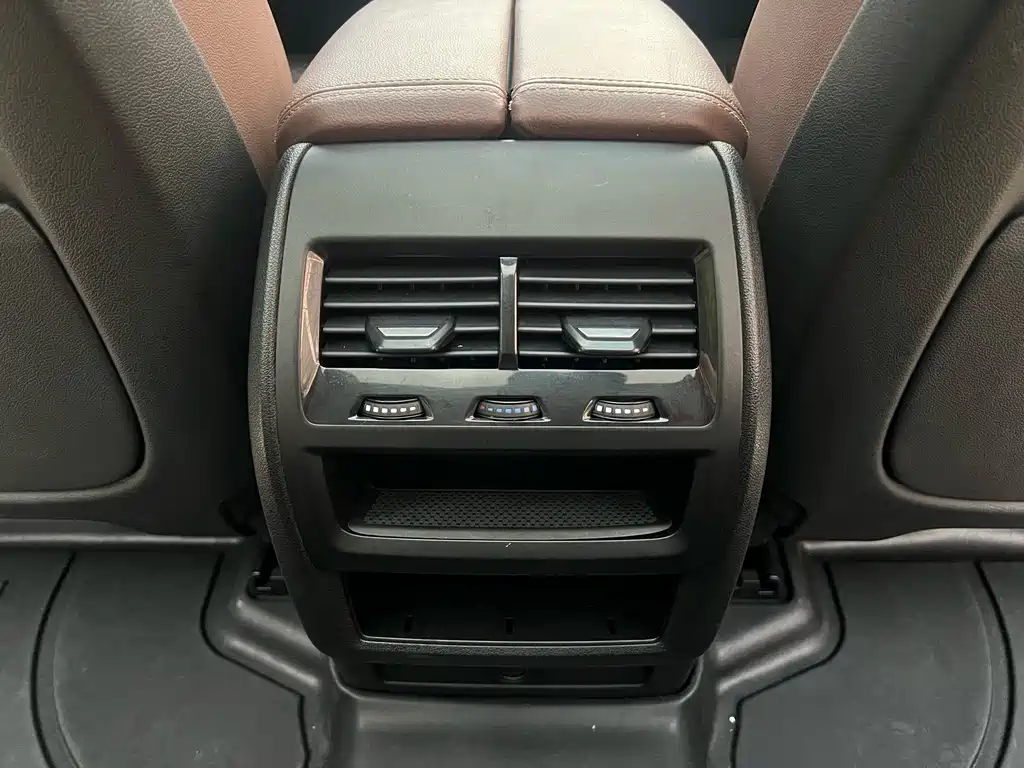 BMW X5 (Import) — фото 18