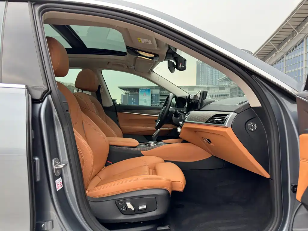 BMW 6 Series GT — фото 11