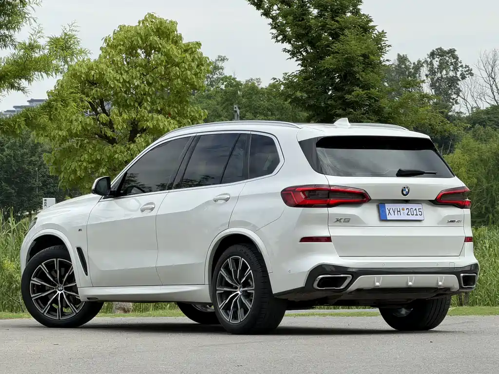 BMW X5 (Import) — фото 21
