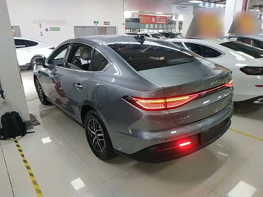 BYD Seal 05 DM-i — фото 5