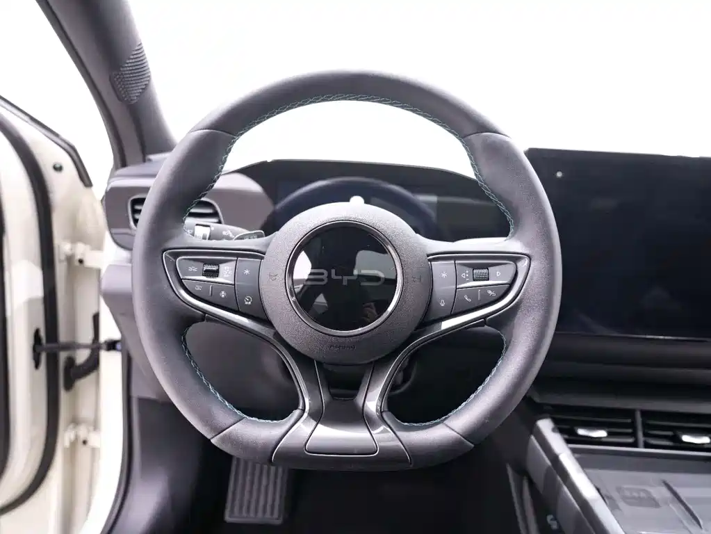 BYD Seal 06 — фото 23