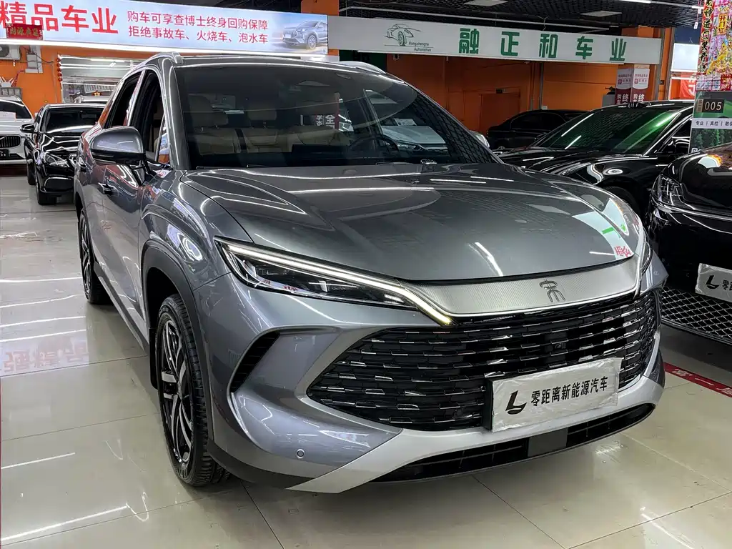 BYD L DM-i — фото 3