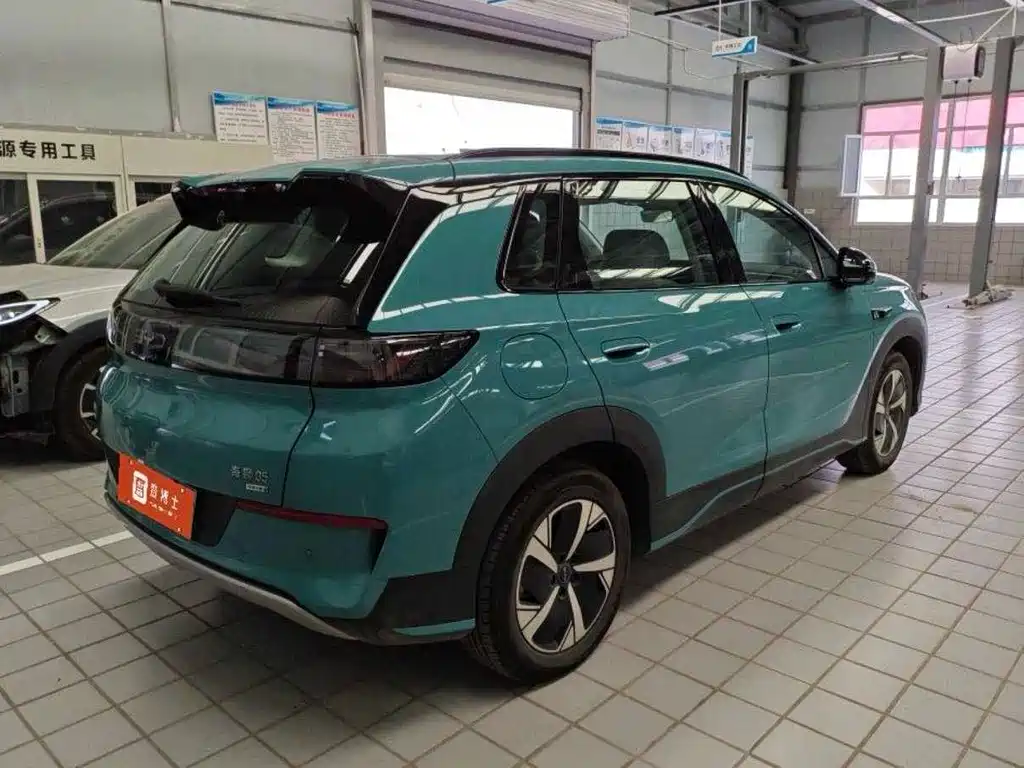 BYD Sealion 05 EV — фото 3