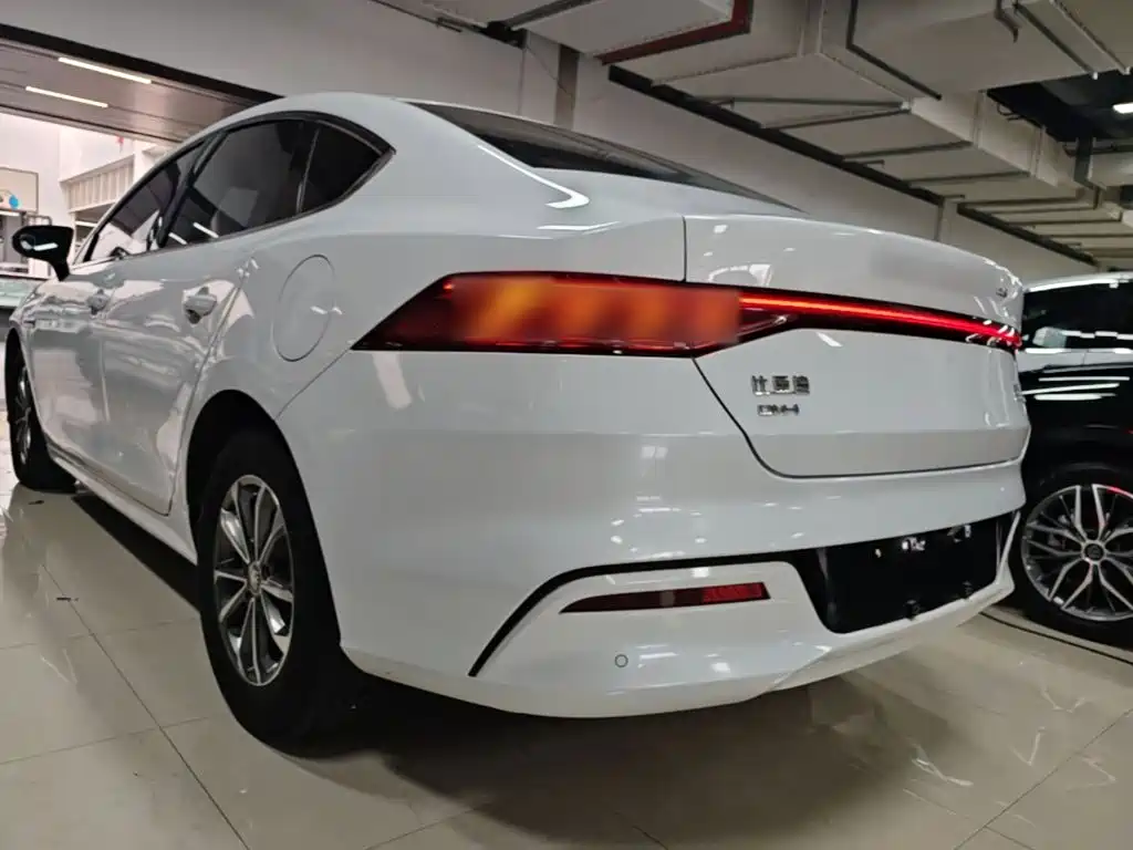 BYD Qin PLUS — фото 5