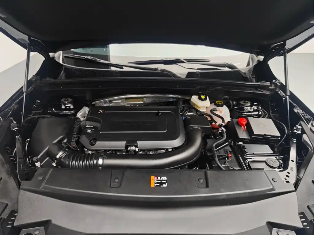 Buick Envision Plus — фото 7