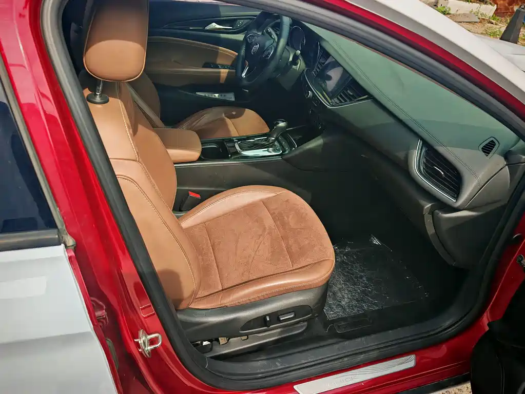 Buick Regal — фото 8