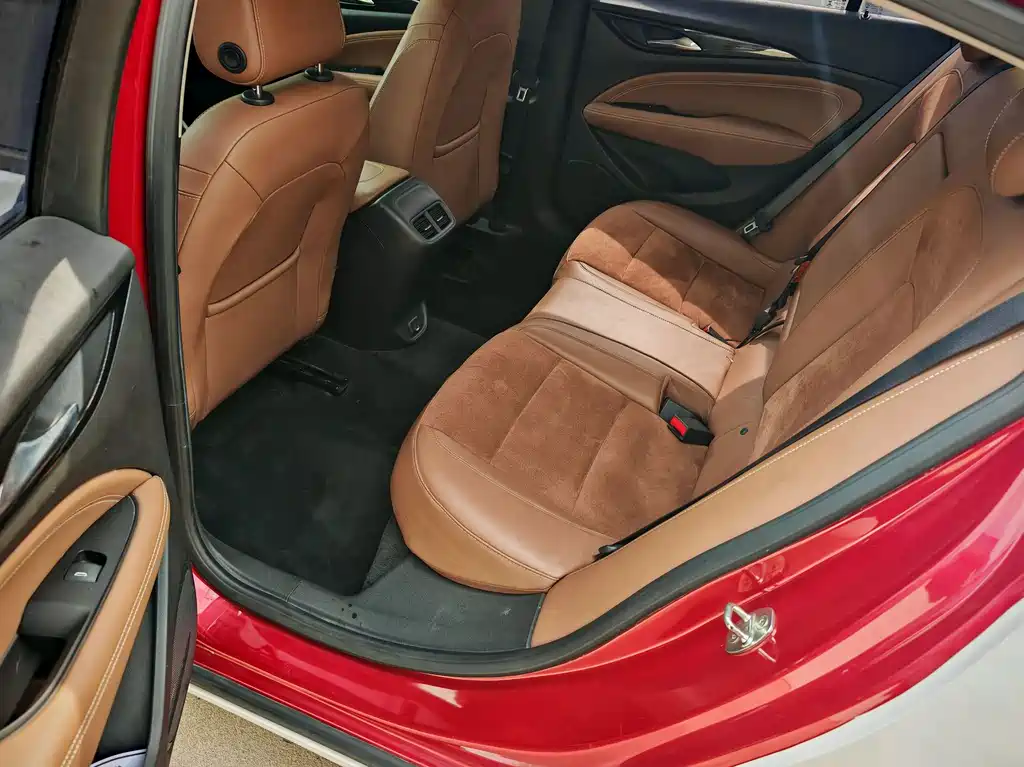 Buick Regal — фото 9