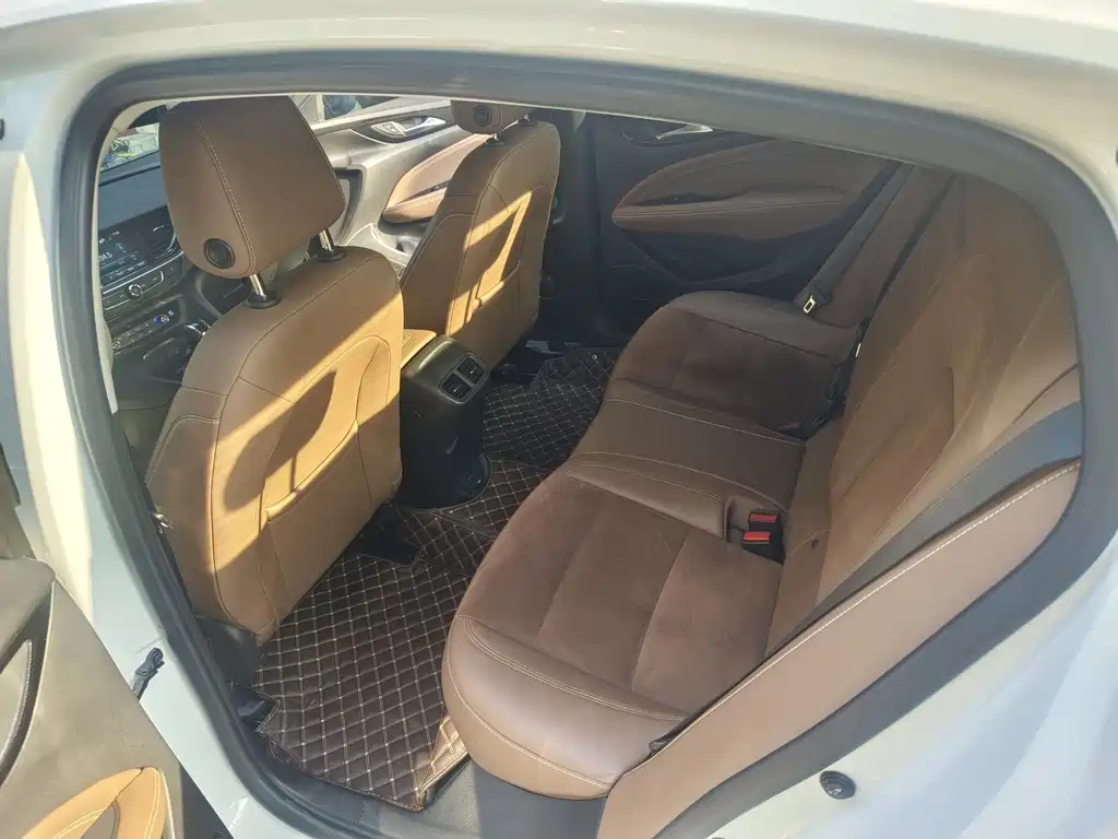 Buick Regal — фото 5