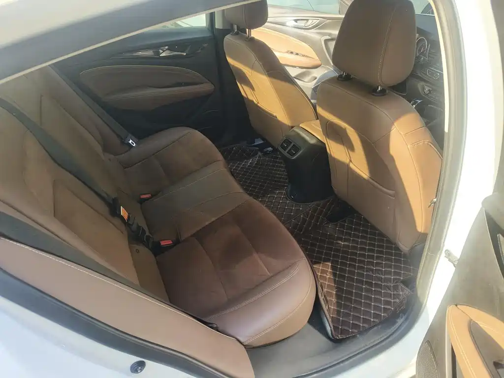 Buick Regal — фото 6