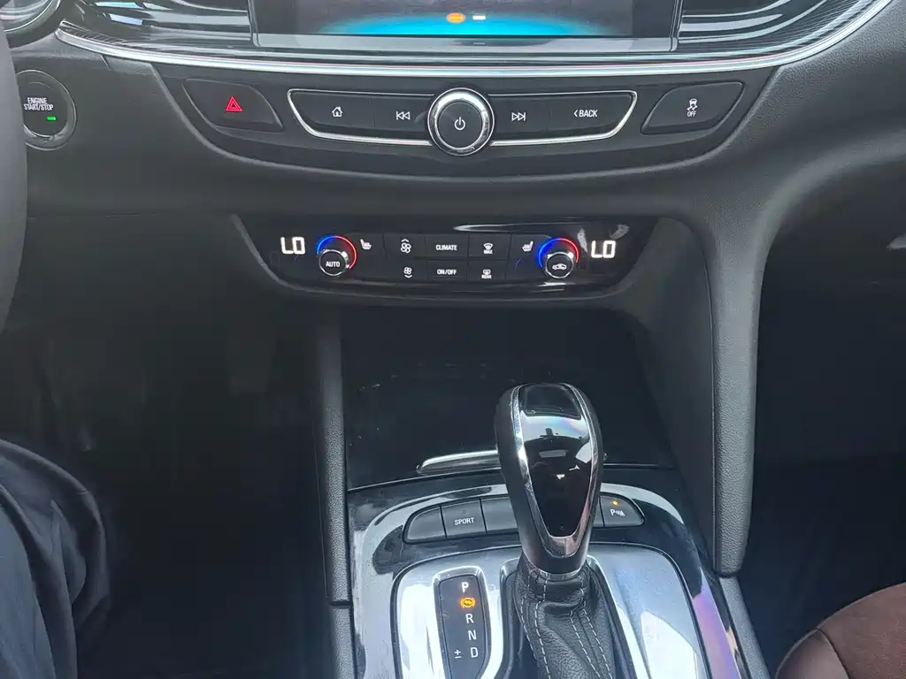 Buick Regal — фото 14