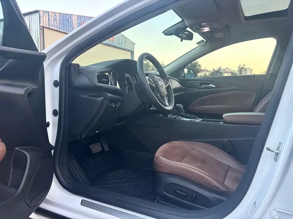 Buick Regal — фото 7