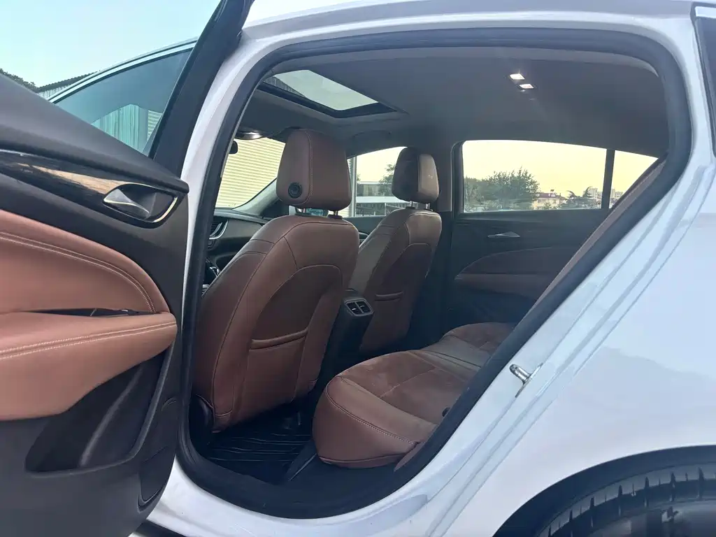 Buick Regal — фото 10