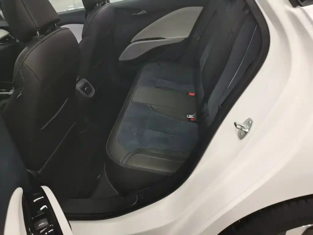 Buick Velite 6 — фото 17