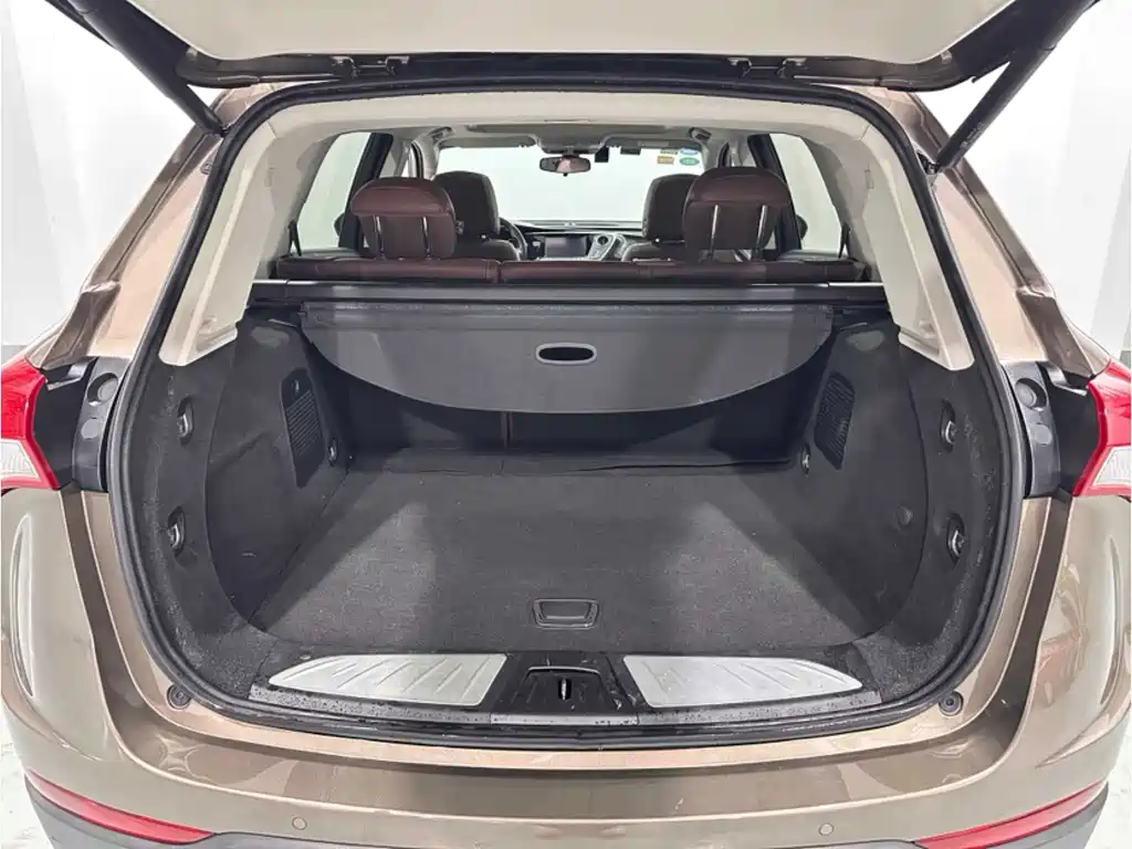 Buick Envision Plus — фото 14