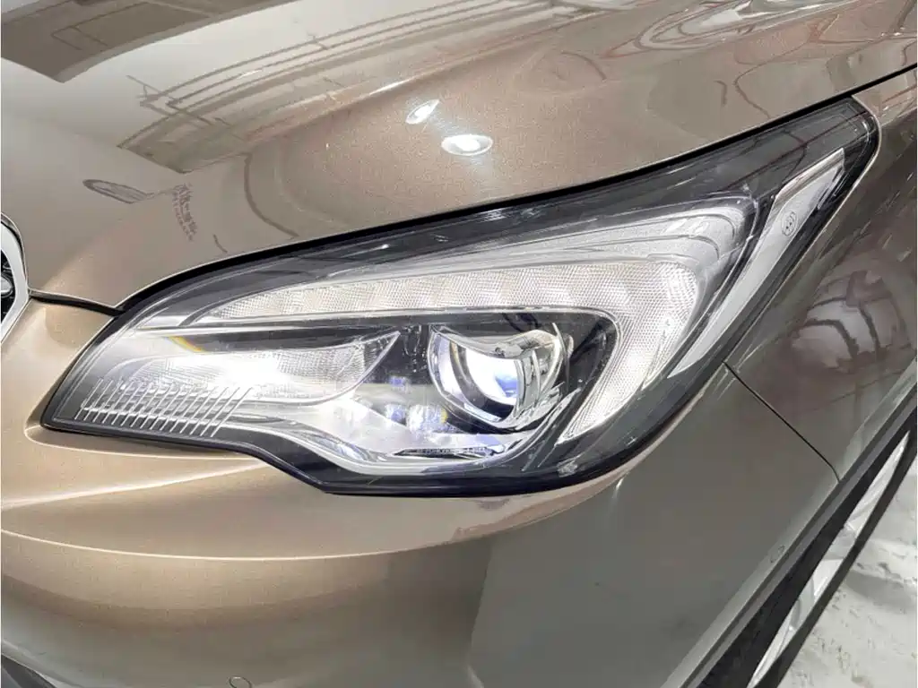 Buick Envision Plus — фото 15