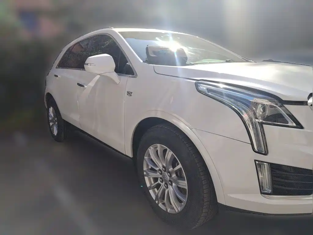 Cadillac XT5 — фото 3