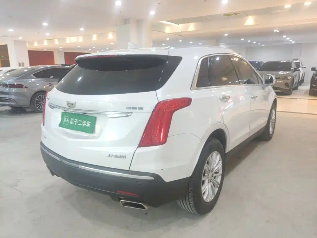 Cadillac XT5 — фото 7