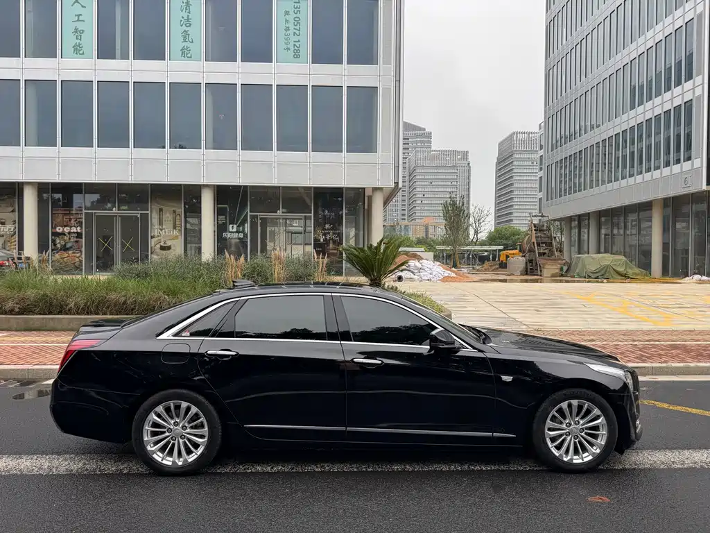 Cadillac CT6 — фото 4