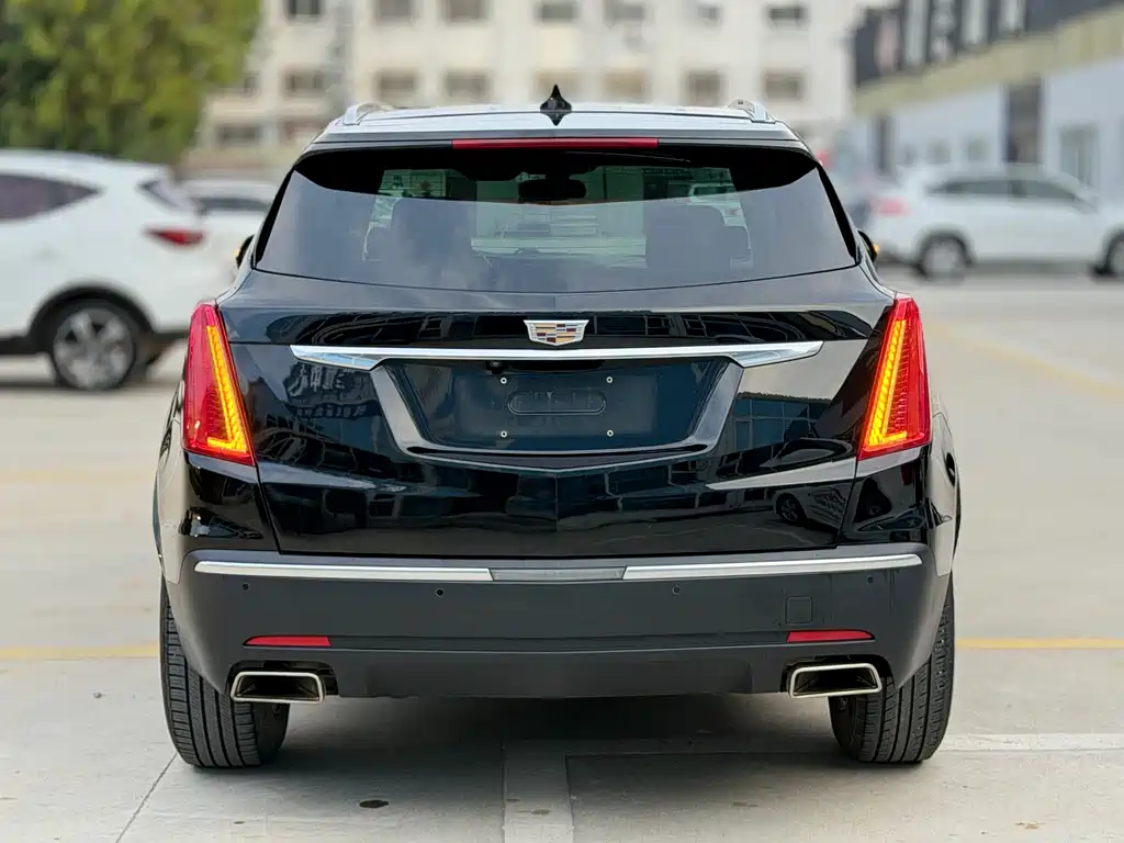 Cadillac XT5 — фото 6