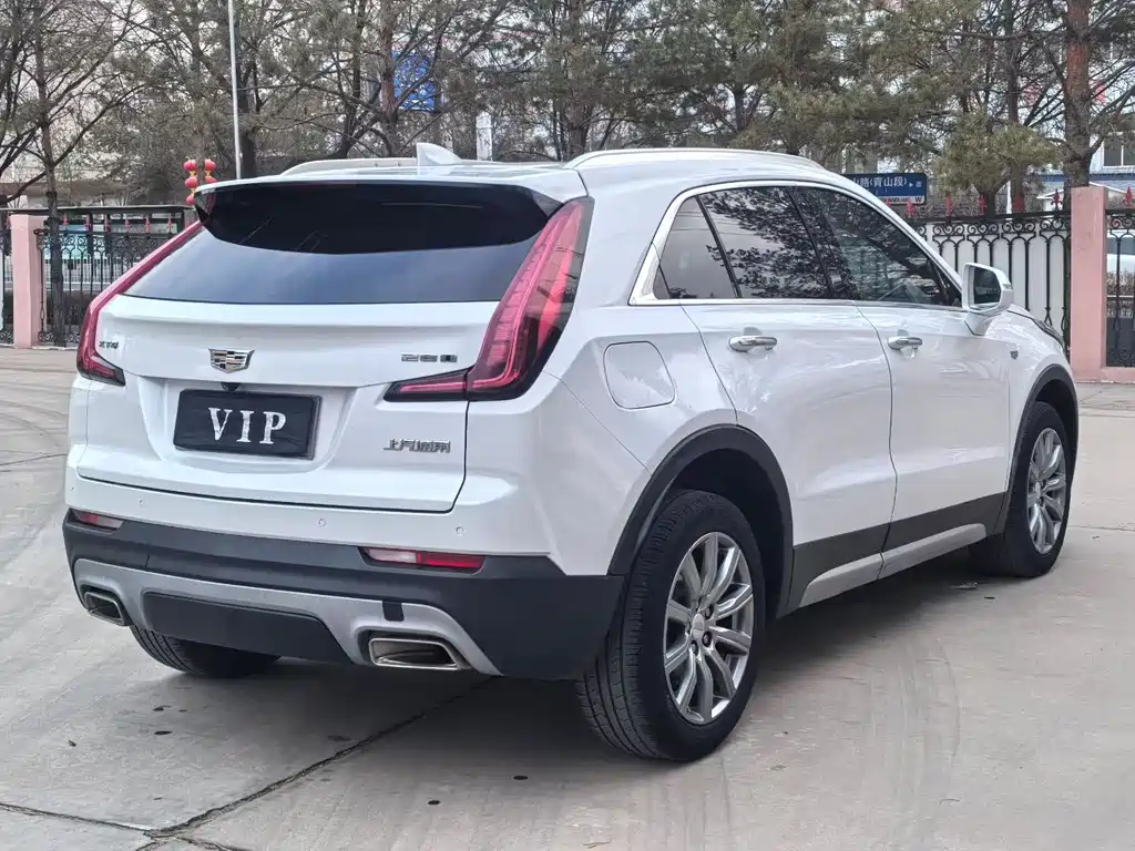 Cadillac XT4 — фото 7